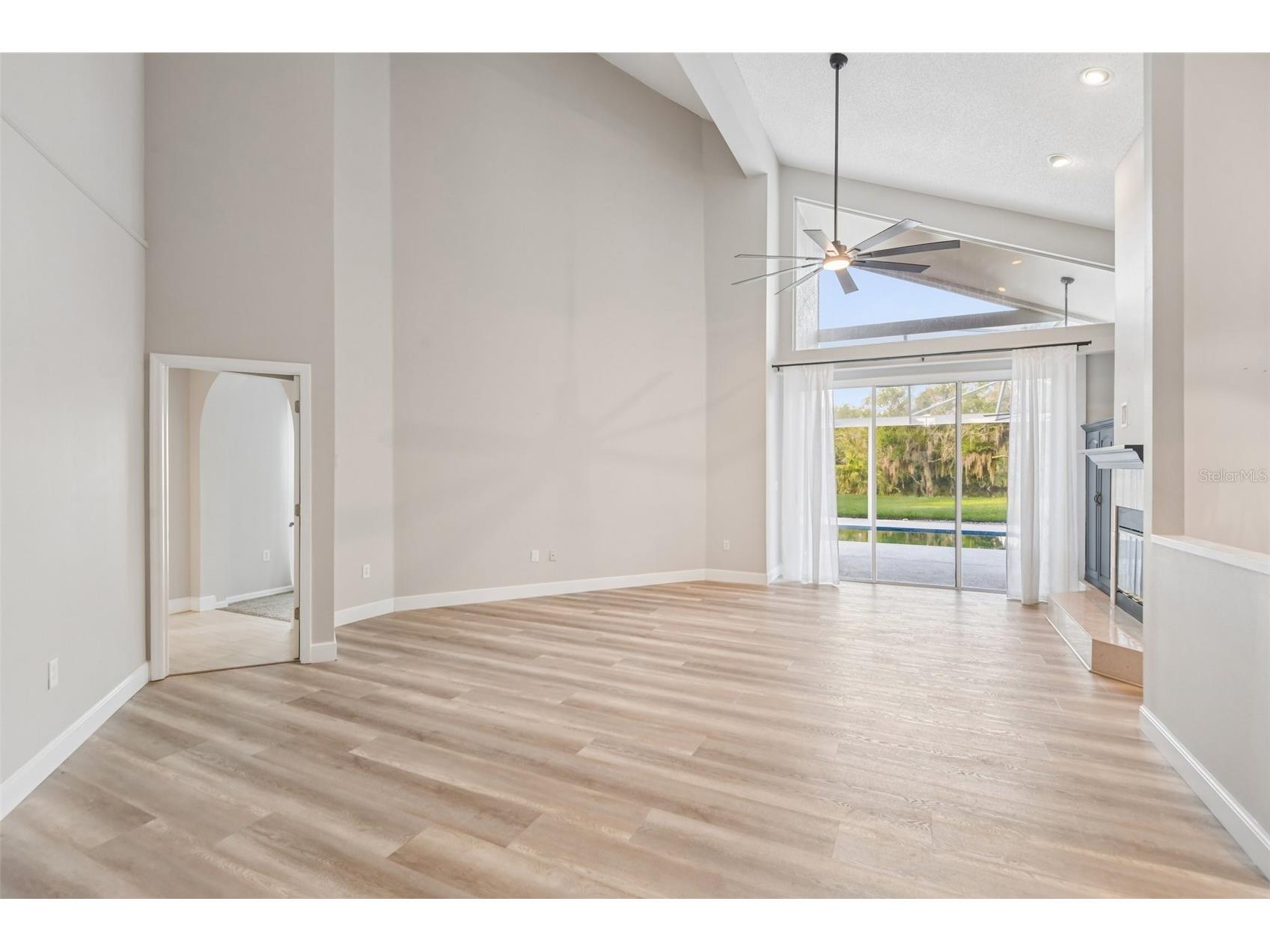 586 Kingsmill Court Oldsmar FL 34677 TB8512390 image13