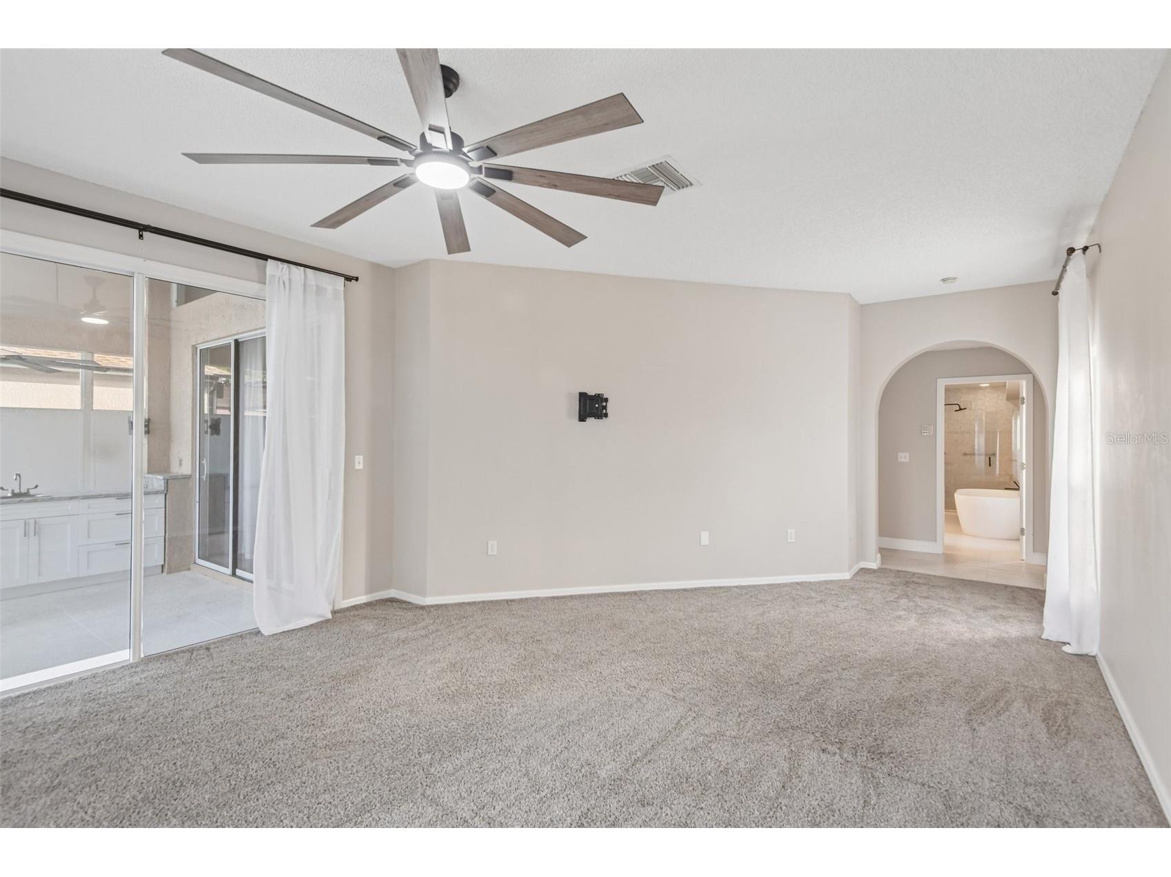 586 Kingsmill Court Oldsmar FL 34677 TB8512390 image24