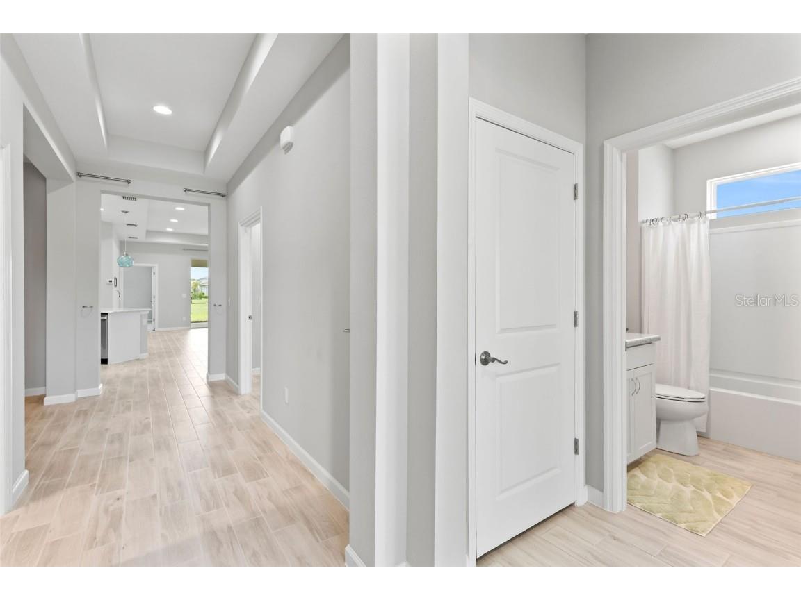 586 Lost Shaker Way Daytona Beach FL 32124 V4944152 image17