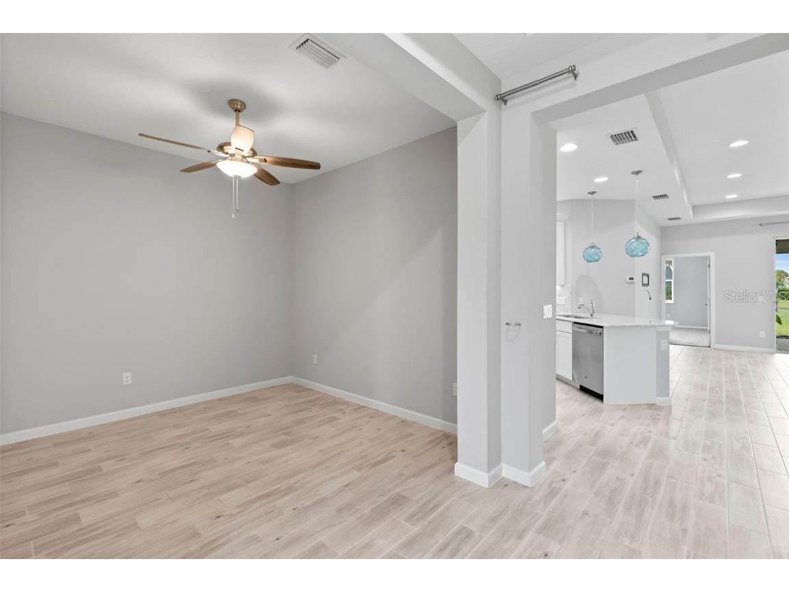 586 Lost Shaker Way Daytona Beach FL 32124 V4944152 image19