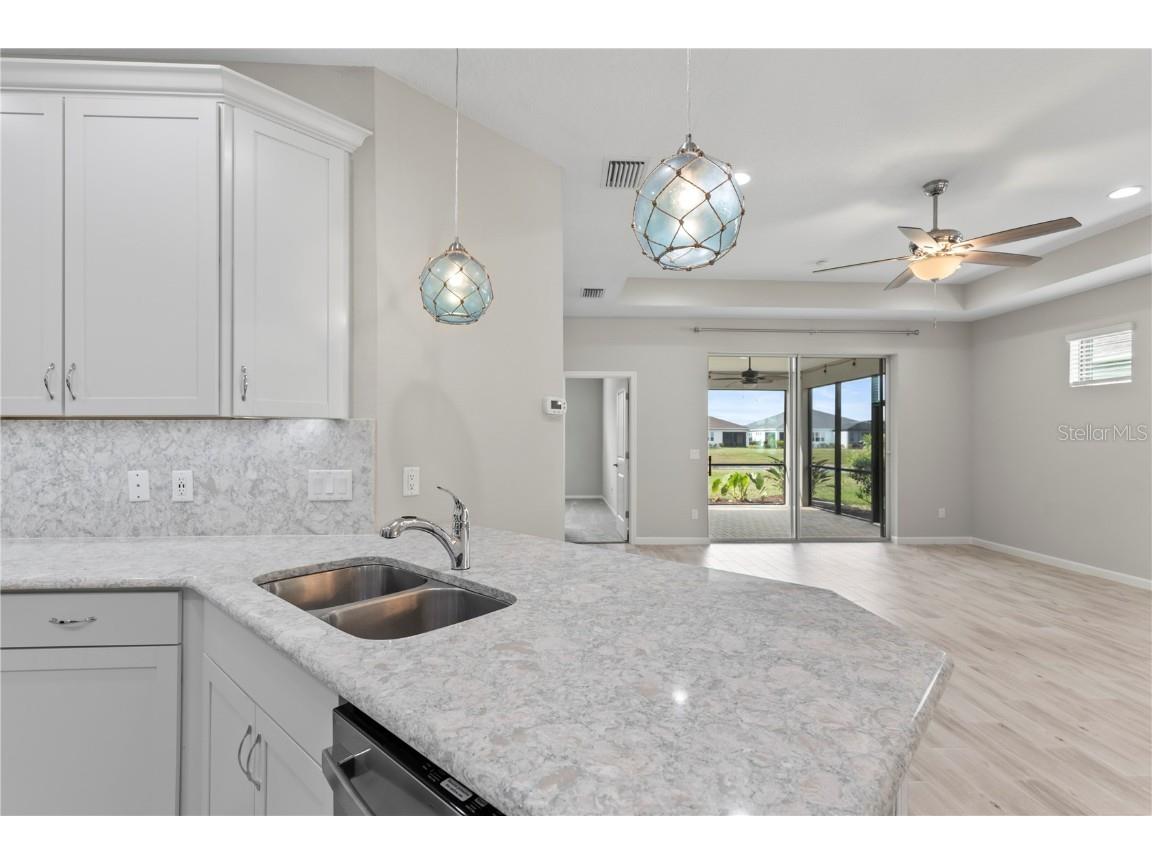 586 Lost Shaker Way Daytona Beach FL 32124 V4944152 image4