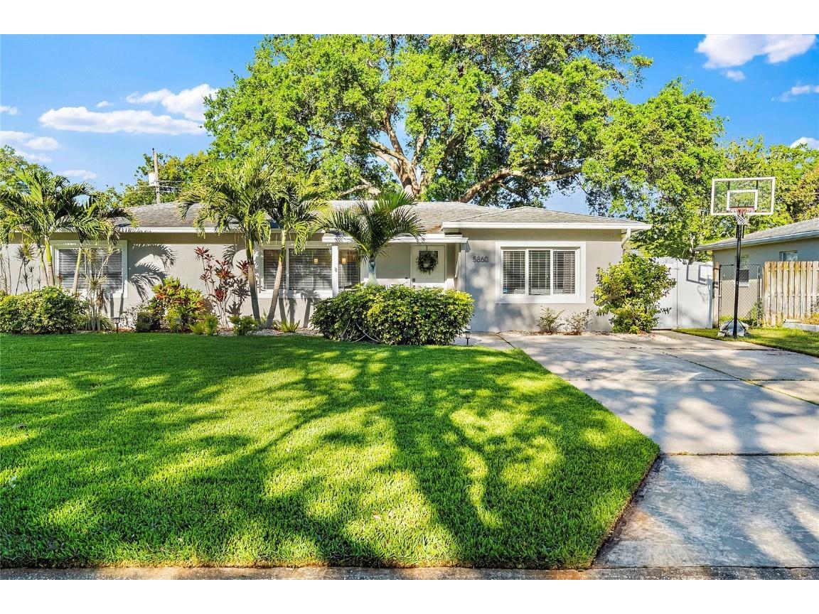 5860 15th Way N Saint Petersburg FL 33703 U8253023 image1