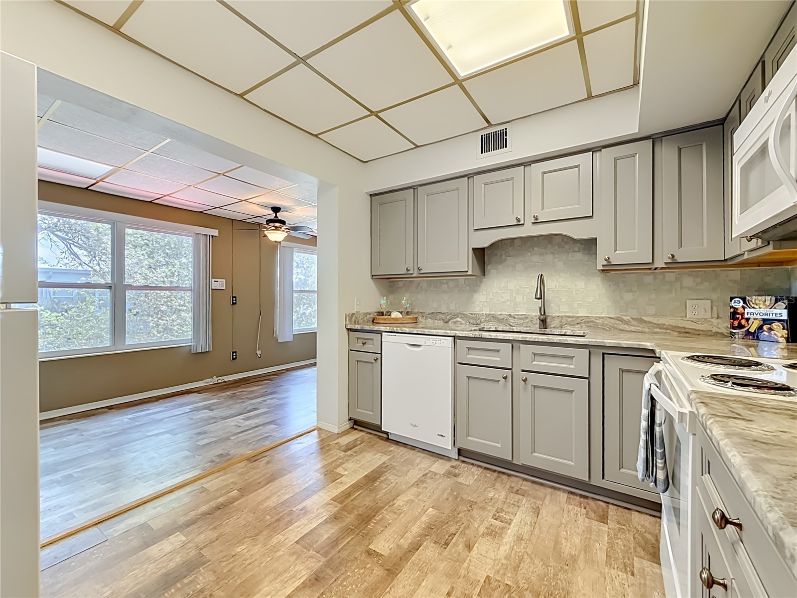 5860 43rd Terrace N #1513 Kenneth City FL 33709 TB8506164 image22