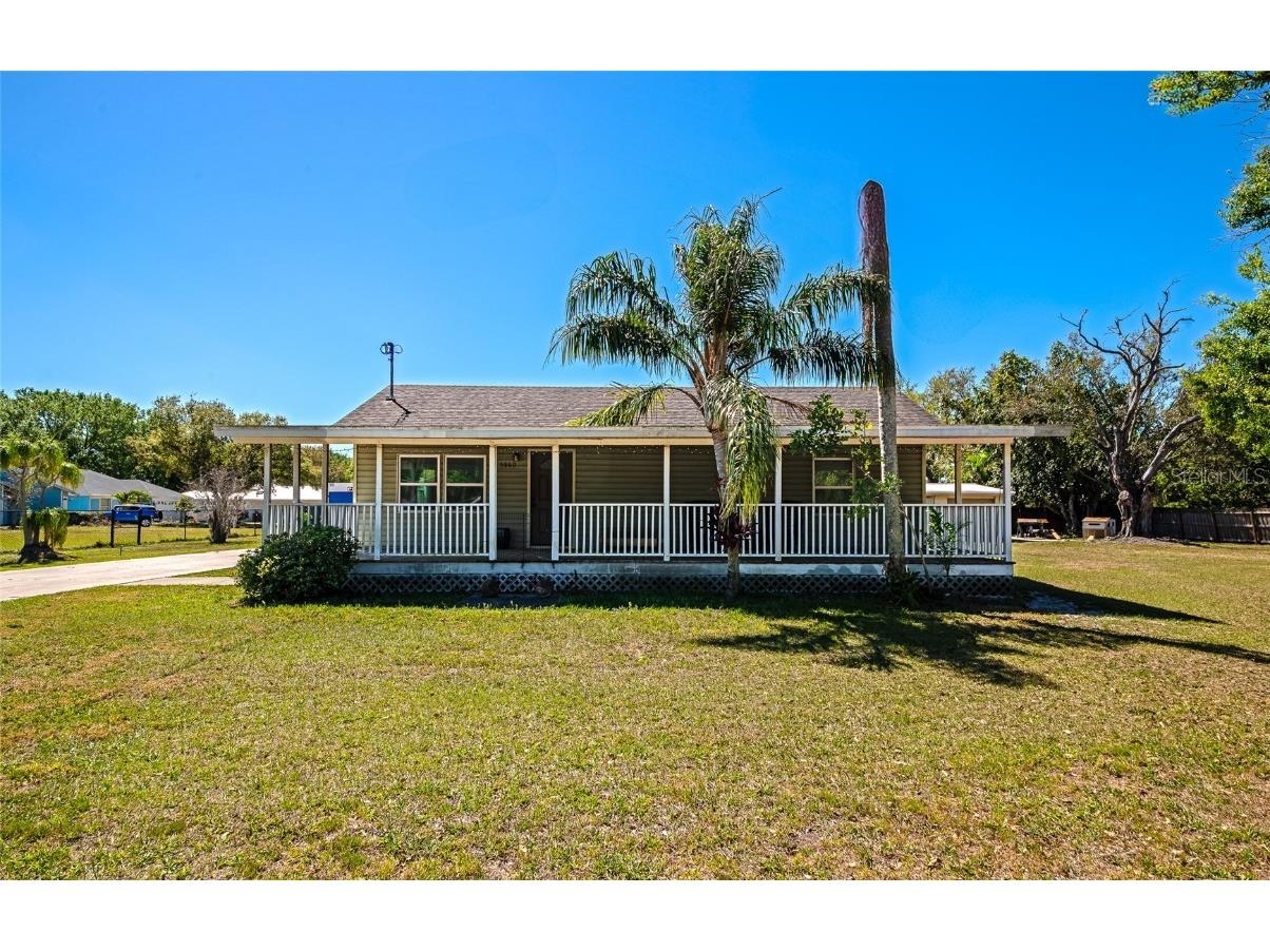 5860 Brown Lane Sarasota FL 34232 A4644023 image1