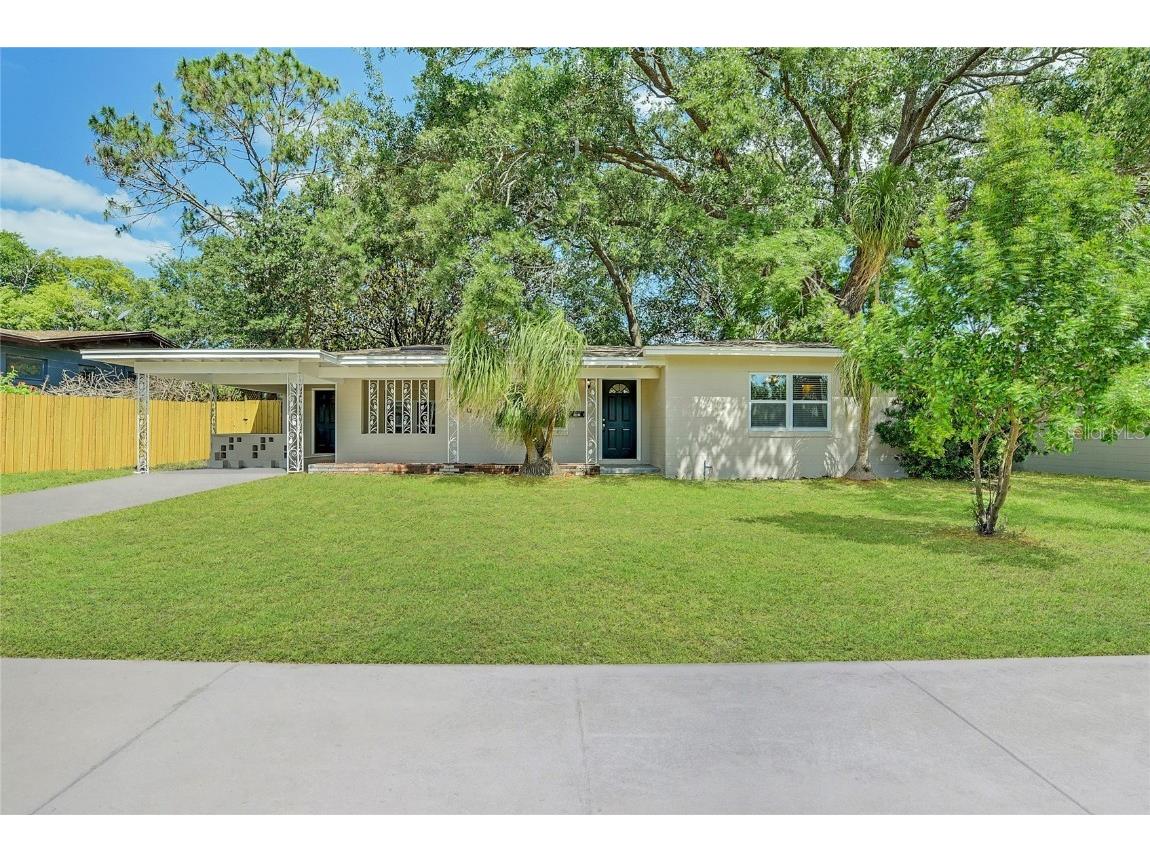 5861 Bolling Drive Orlando FL 32808 O6146243 image1