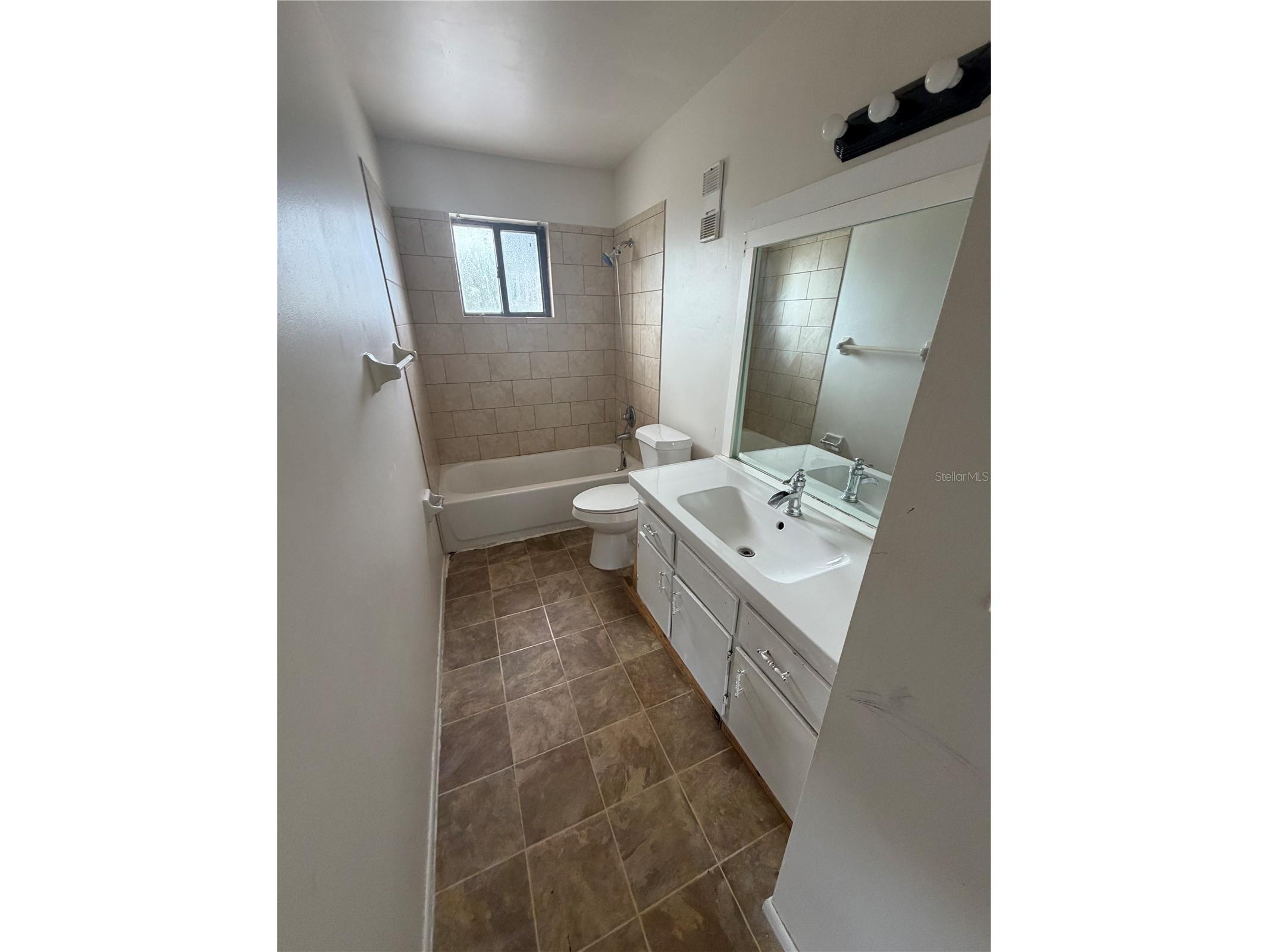 5861 Curry Ford Road #12 Orlando FL 32822 O6400914 image9