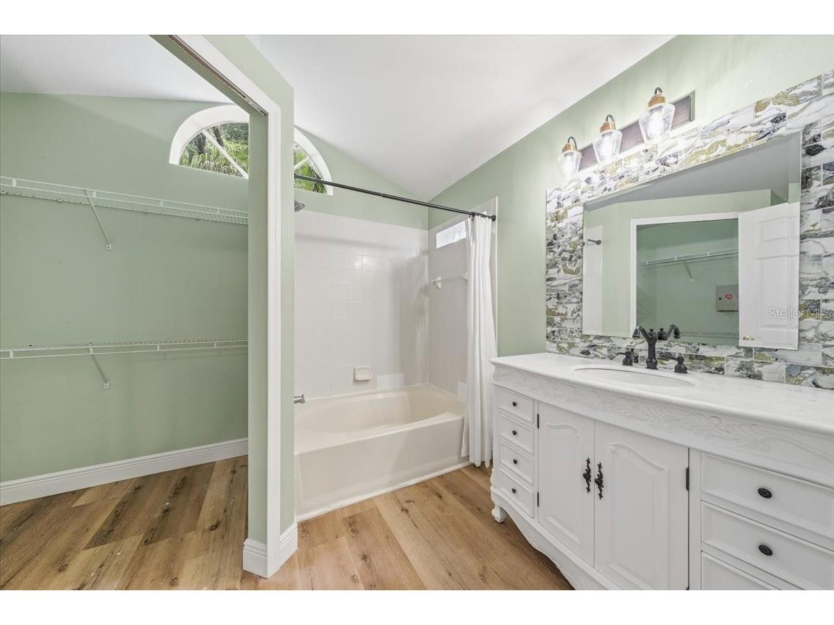 5863 Meadowpark Place Lithia FL 33547 TB8515437 image20