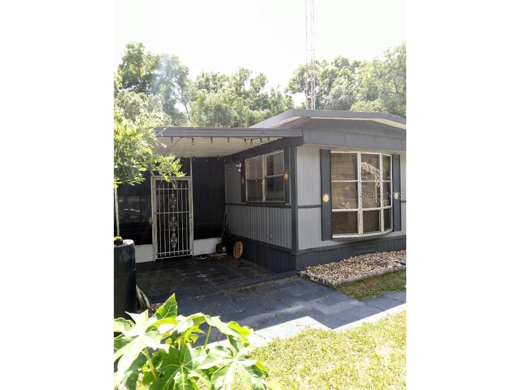 5864 SE 163rd Court Ocklawaha FL 32179 O6191083 image1