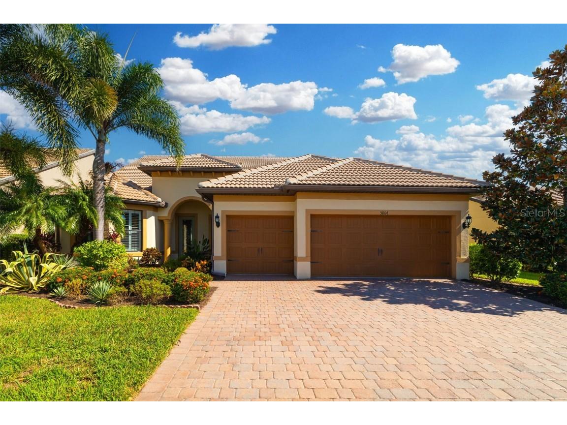 5864 Snowy Egret Drive Sarasota FL 34238 A4665645 image1