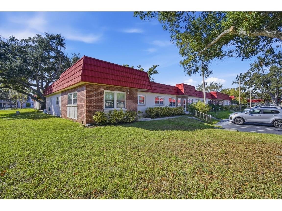 5865 37th Avenue N #19 Saint Petersburg FL 33710 TB8446788 image1
