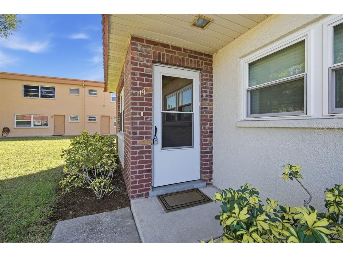 5865 37th Avenue N #19 Saint Petersburg FL 33710 TB8446788 image3