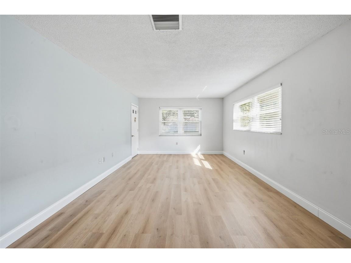 5865 37th Avenue N #19 Saint Petersburg FL 33710 TB8446788 image7