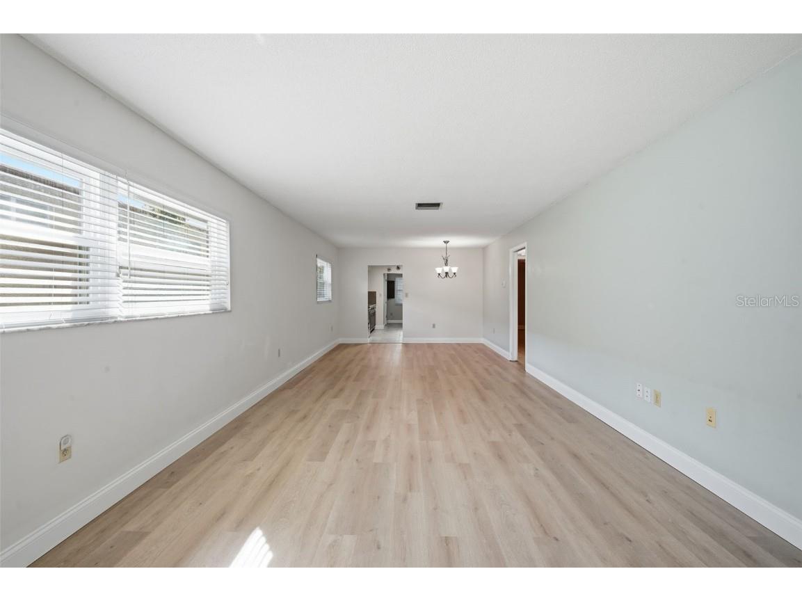 5865 37th Avenue N #19 Saint Petersburg FL 33710 TB8446788 image8