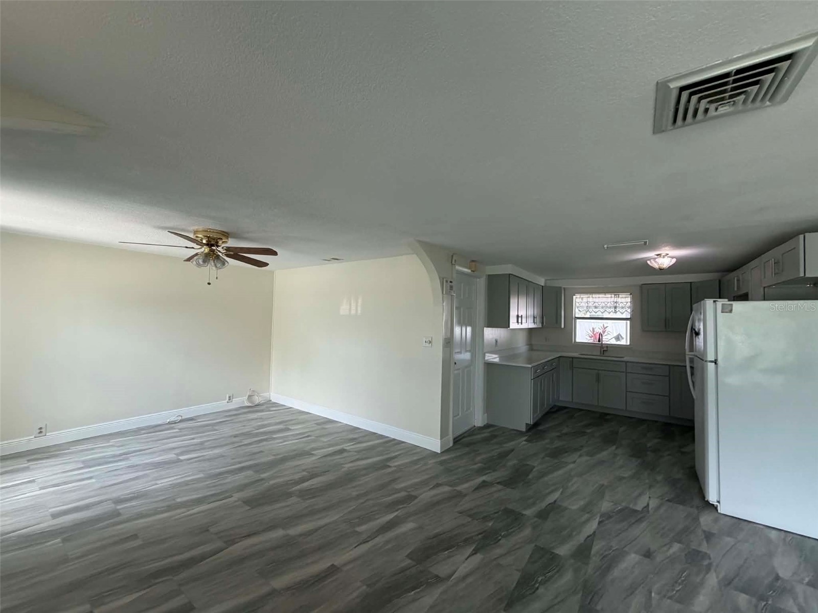 5865 92nd Avenue N Pinellas Park FL 33782 TB8513756 image2