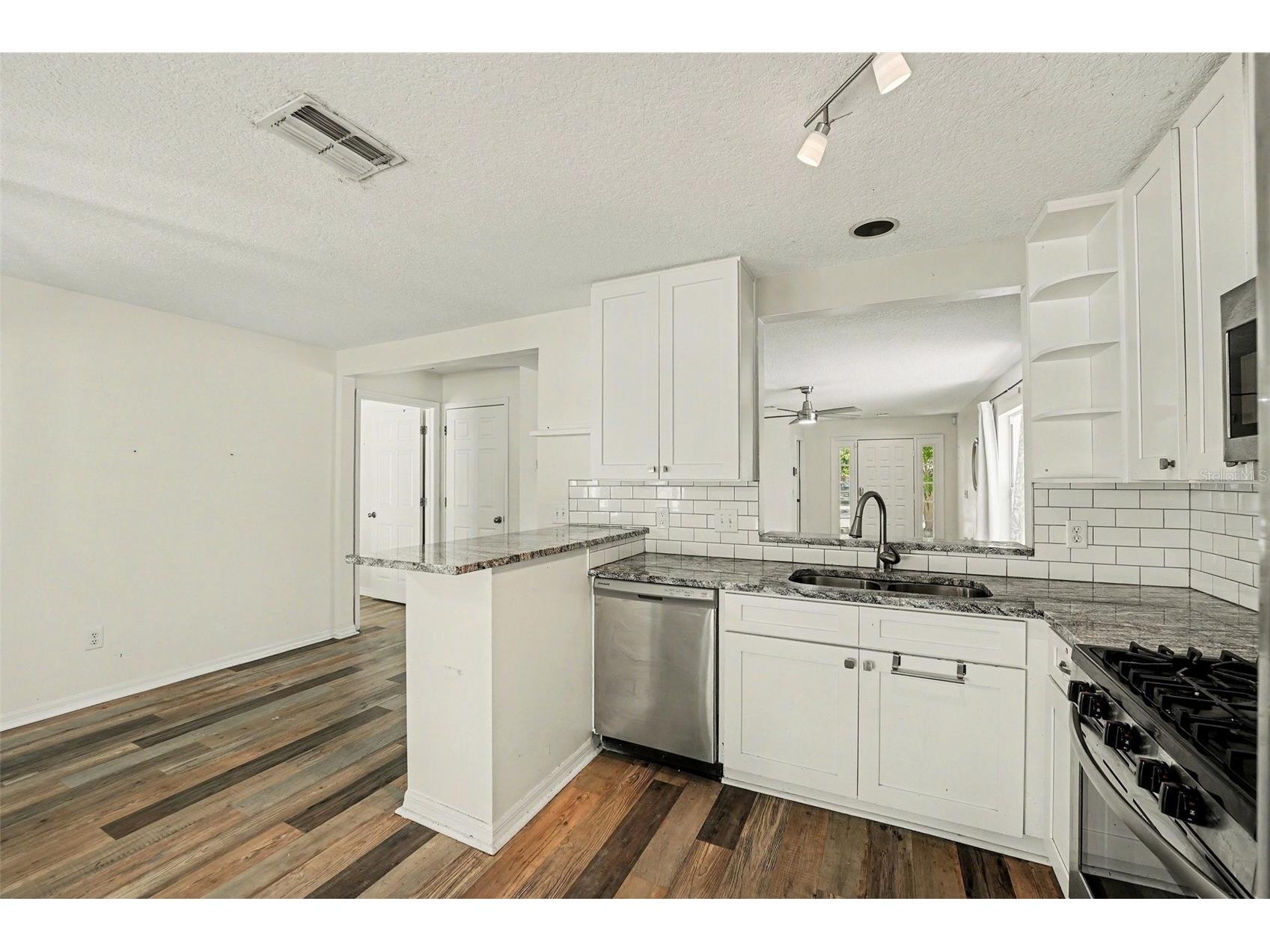 5865 Meadowpark Pl Lithia FL 33547 TB8502971 image5