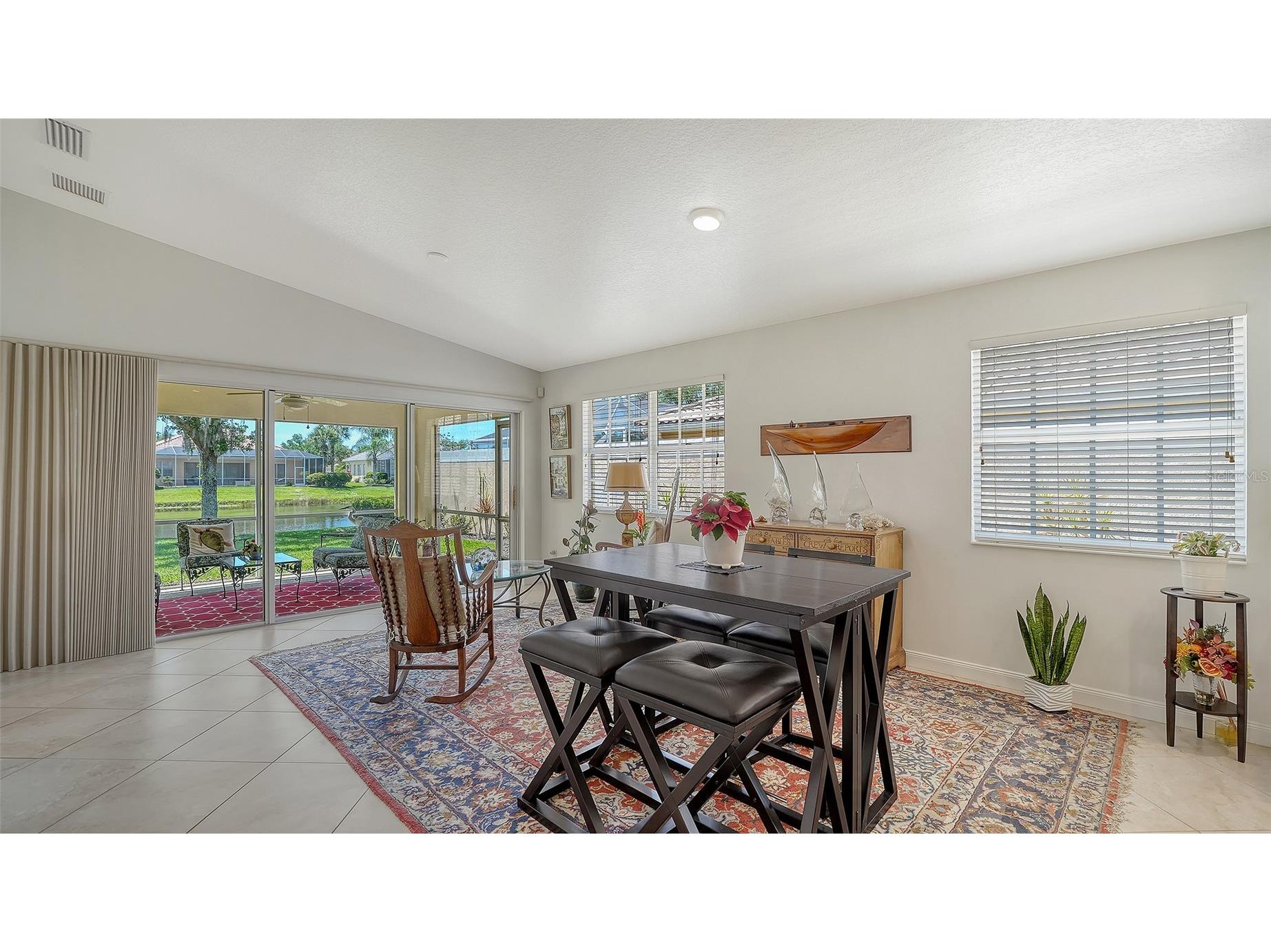 5867 Helicon Place Sarasota FL 34238 A4689669 image13
