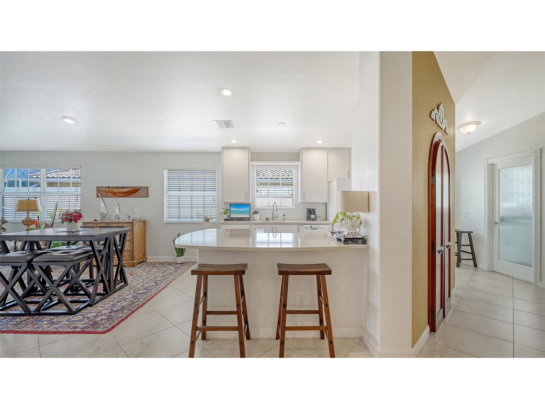 5867 Helicon Place Sarasota FL 34238 A4689669 image18