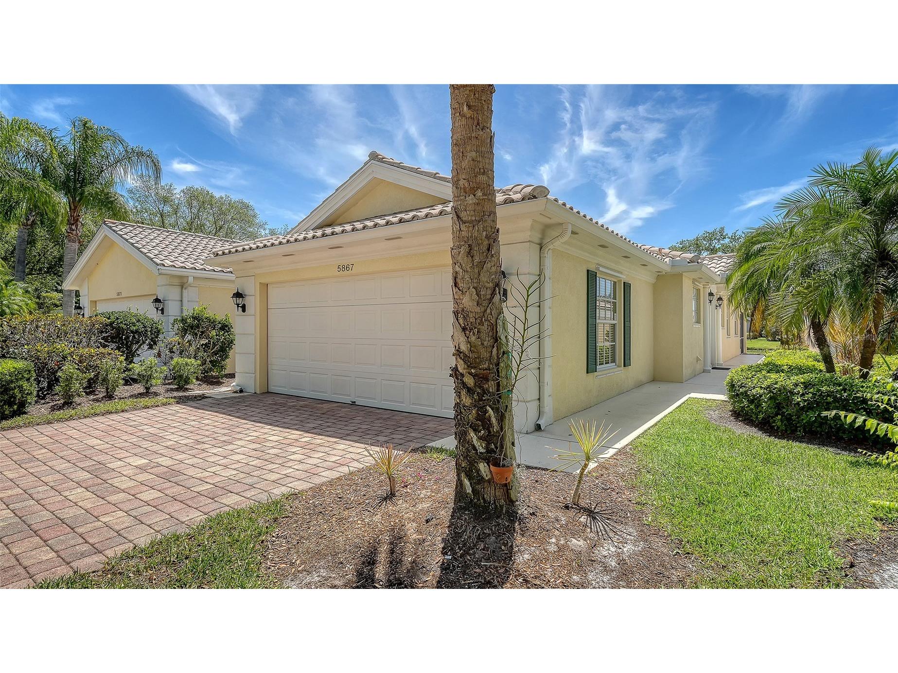 5867 Helicon Place Sarasota FL 34238 A4689669 image2