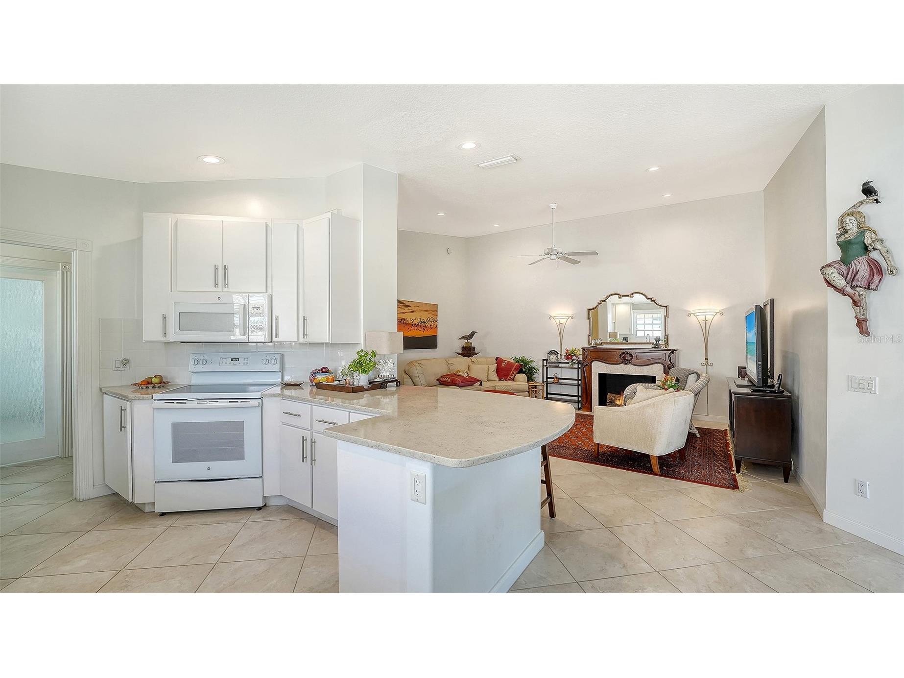 5867 Helicon Place Sarasota FL 34238 A4689669 image21