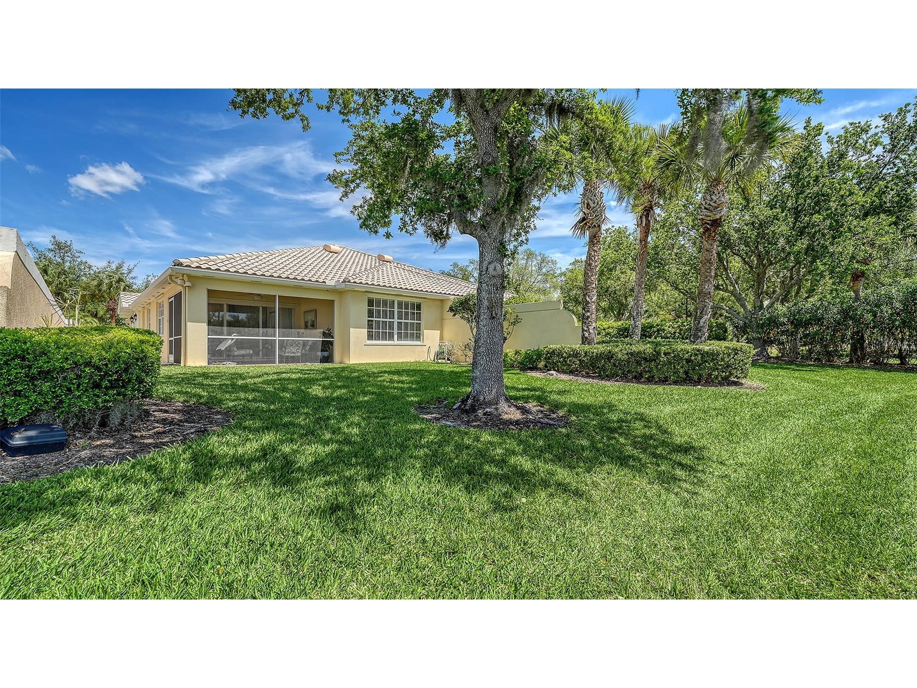 5867 Helicon Place Sarasota FL 34238 A4689669 image36