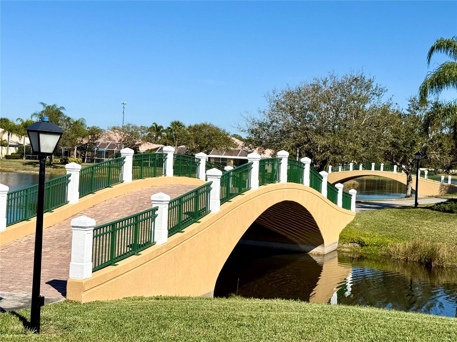 5867 Helicon Place Sarasota FL 34238 A4689669 image39