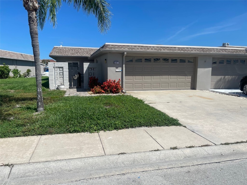 587 Boca Ciega Point Boulevard N Saint Petersburg FL 33708 TB8401721 image1