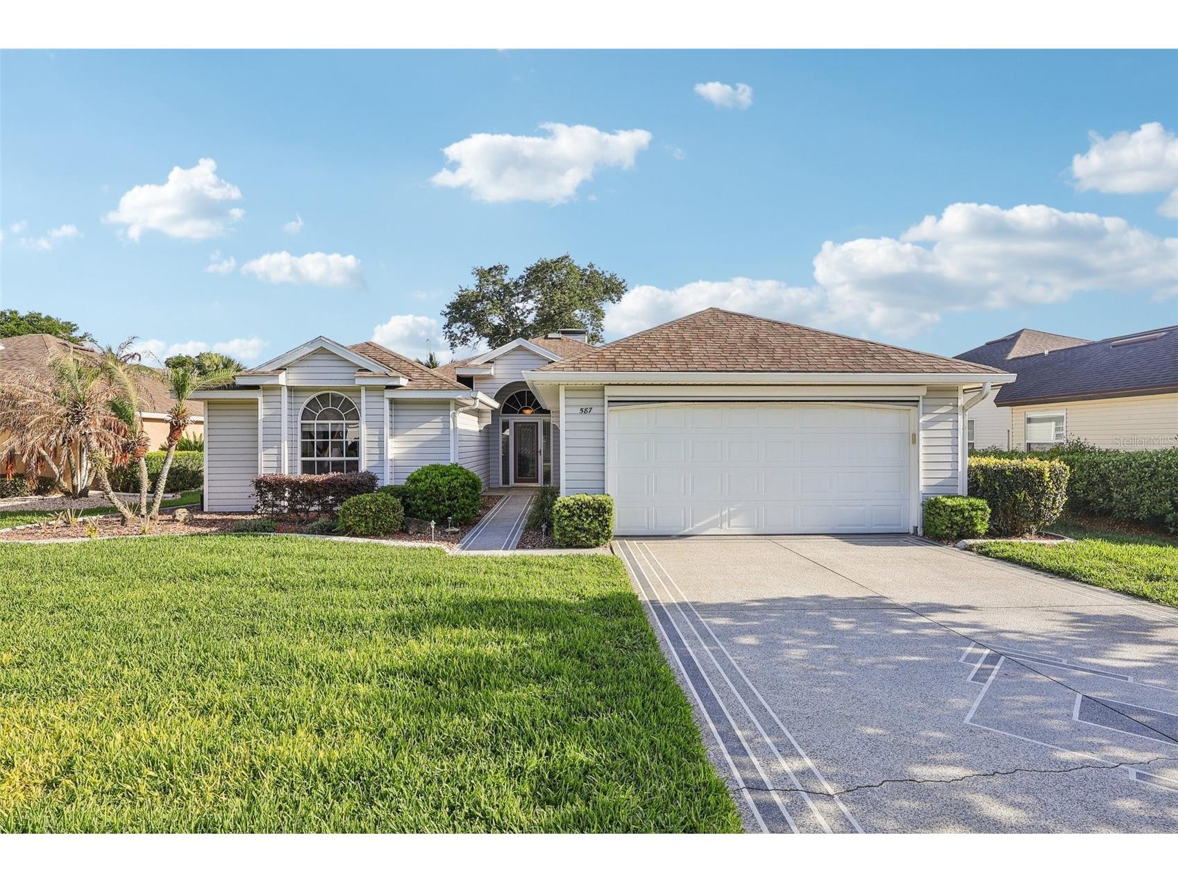 587 Juniper Way Tavares FL 32778 G5110221 image1