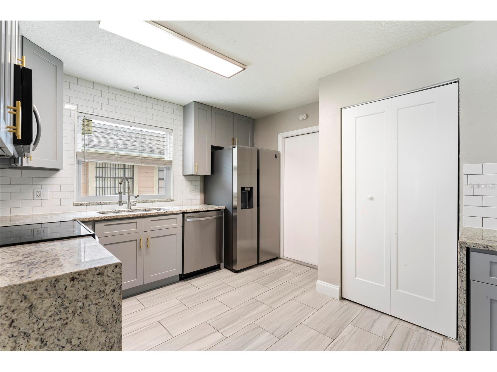 587 Portland Circle Apopka FL 32703 O6411429 image13