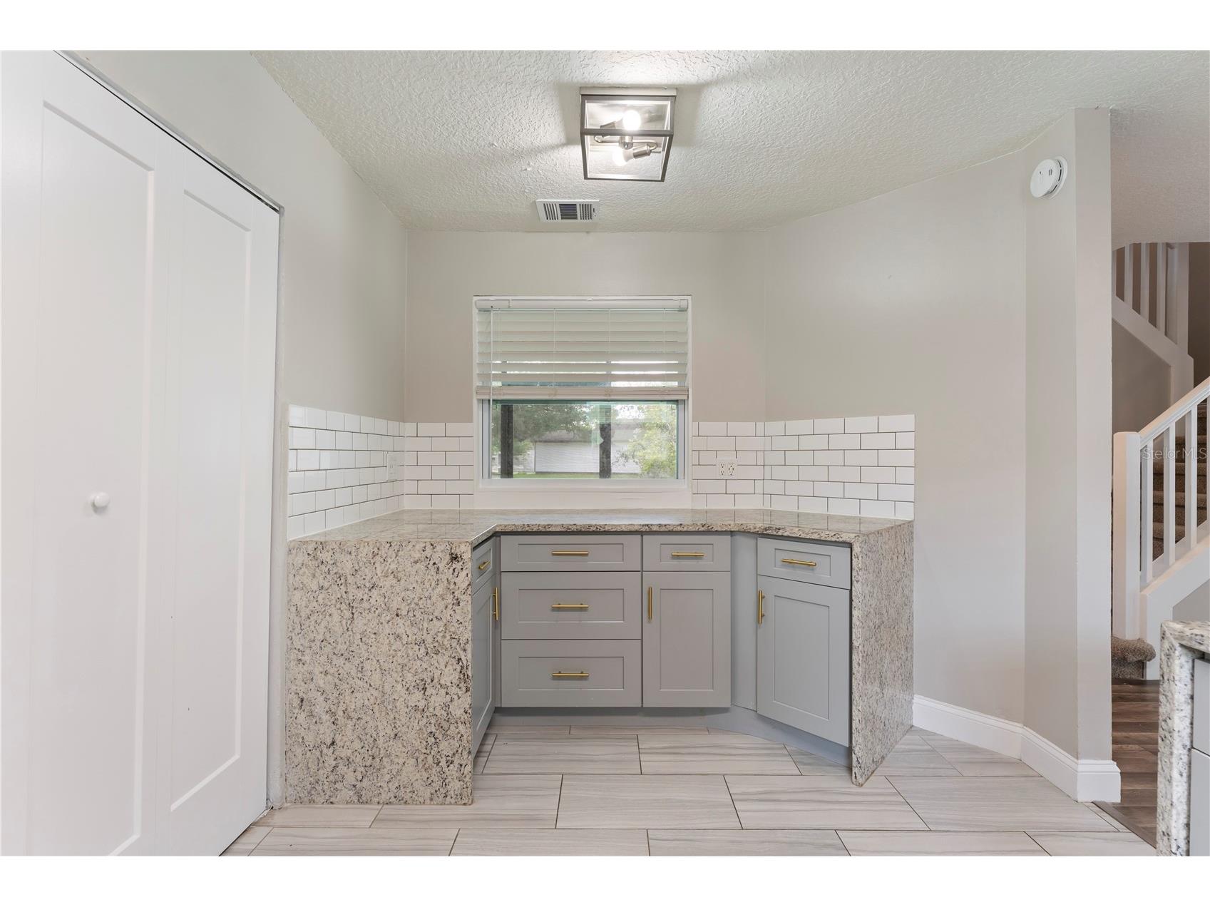 587 Portland Circle Apopka FL 32703 O6411429 image16