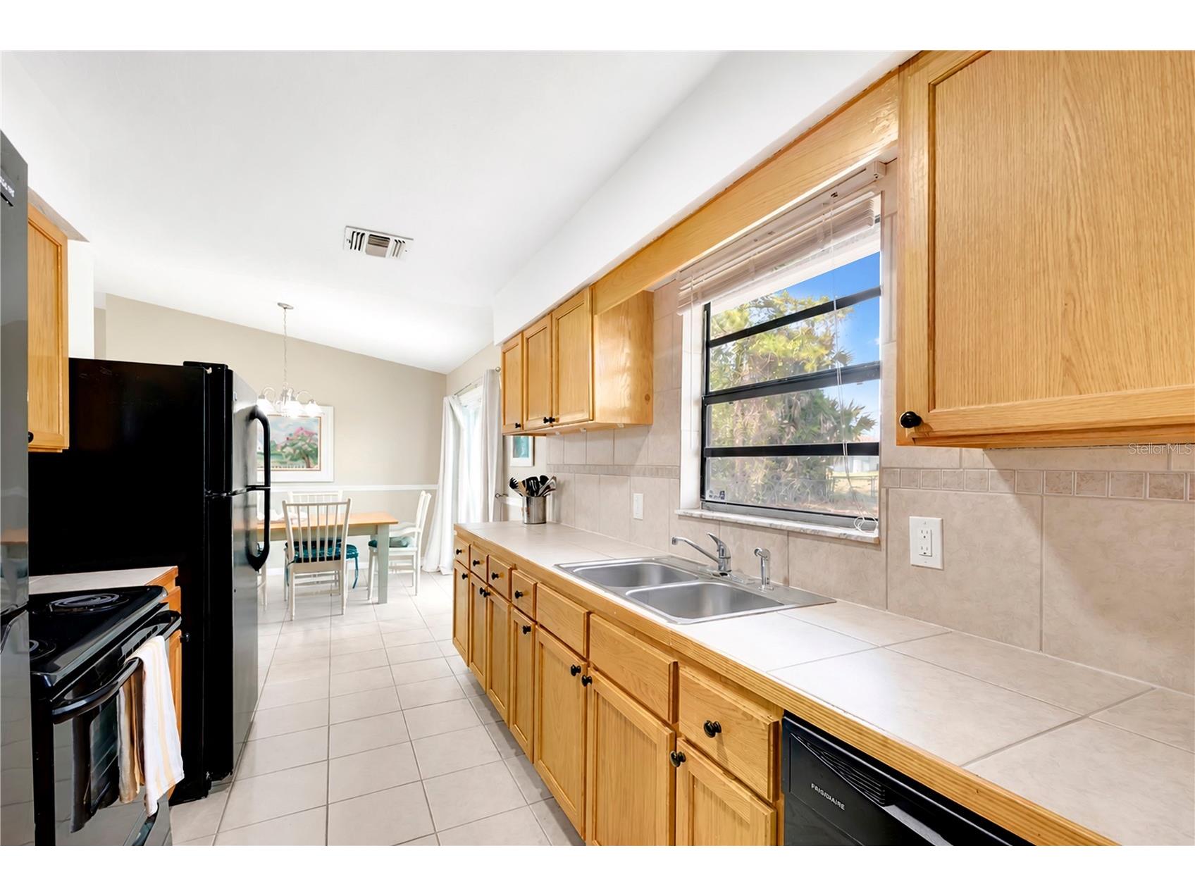 587 Tasco Ave Sw Palm Bay FL 32908 O6404693 image8