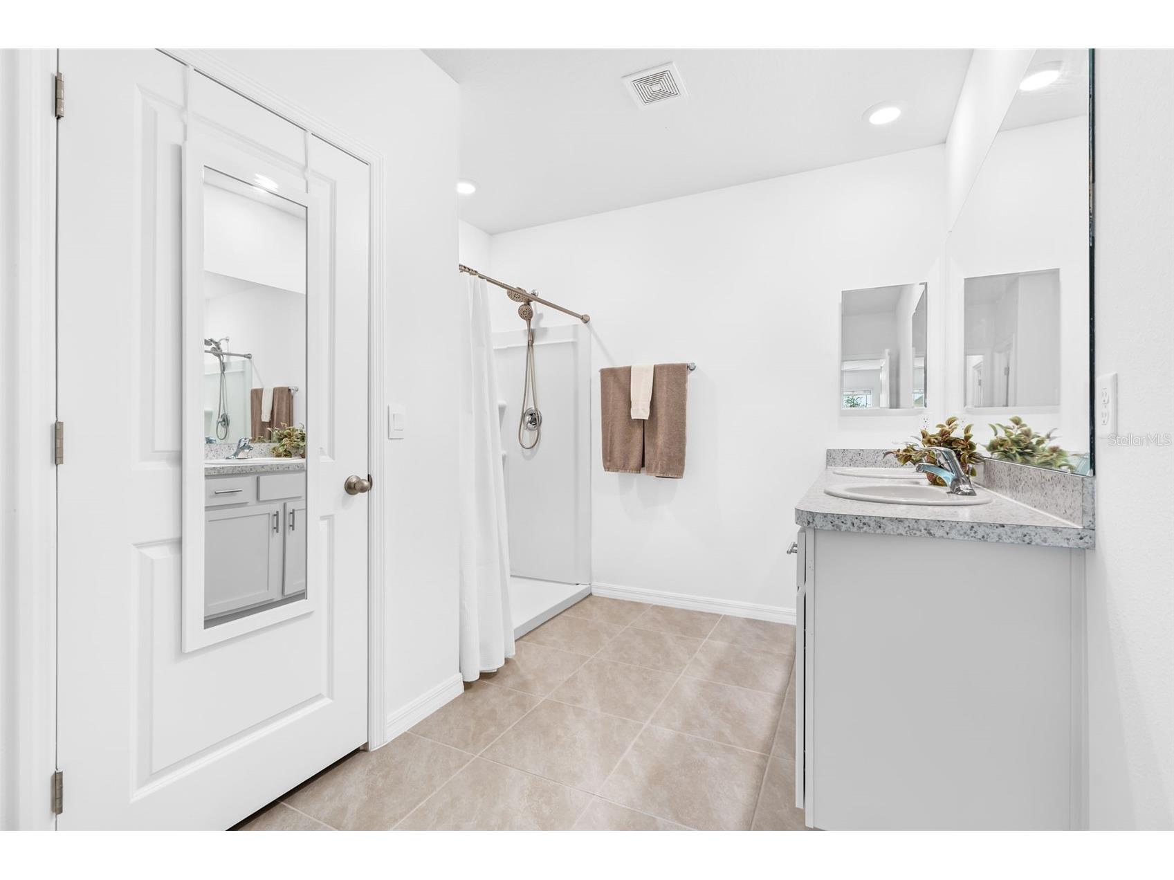 5871 Halewood Way Wesley Chapel FL 33545 TB8421501 image20