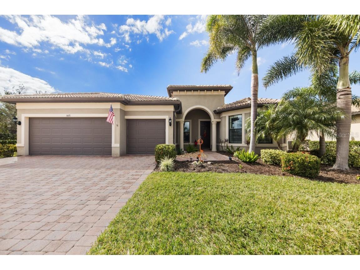 5871 Snowy Egret Drive Sarasota FL 34238 - SOUTH CREEK A4558609 image1