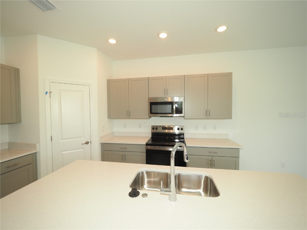 5872 Biscotti Street Nokomis FL 34275 A4673948 image9