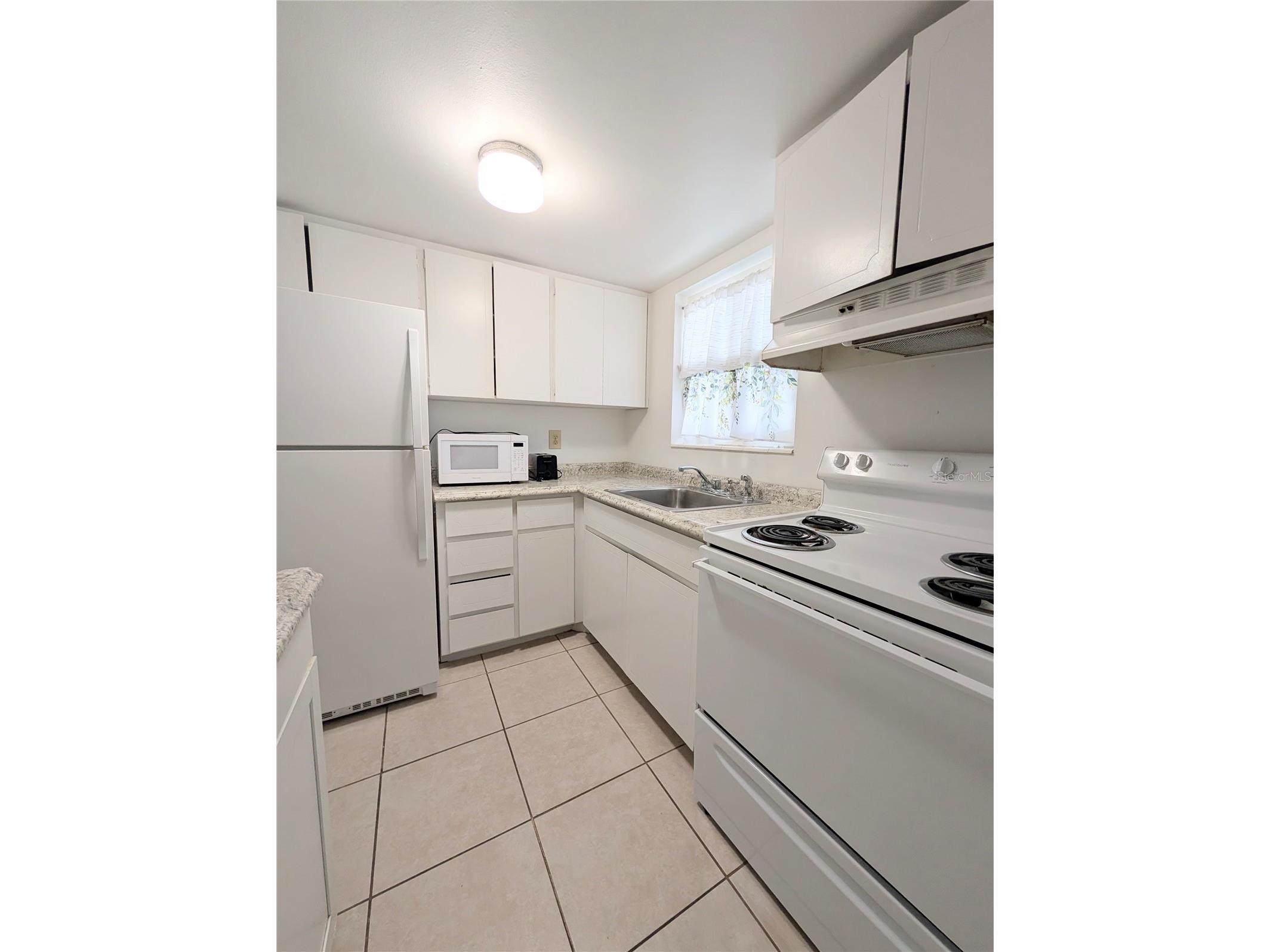 5872 Easy Street #L2 Bradenton FL 34207 A4699185 image4