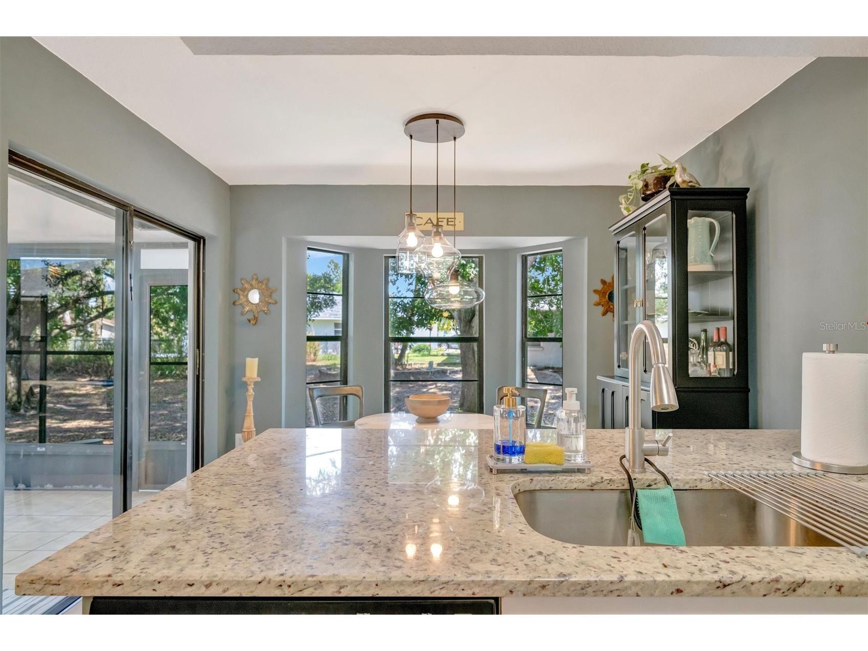 5872 Pauma Court Sarasota FL 34232 A4694714 image16