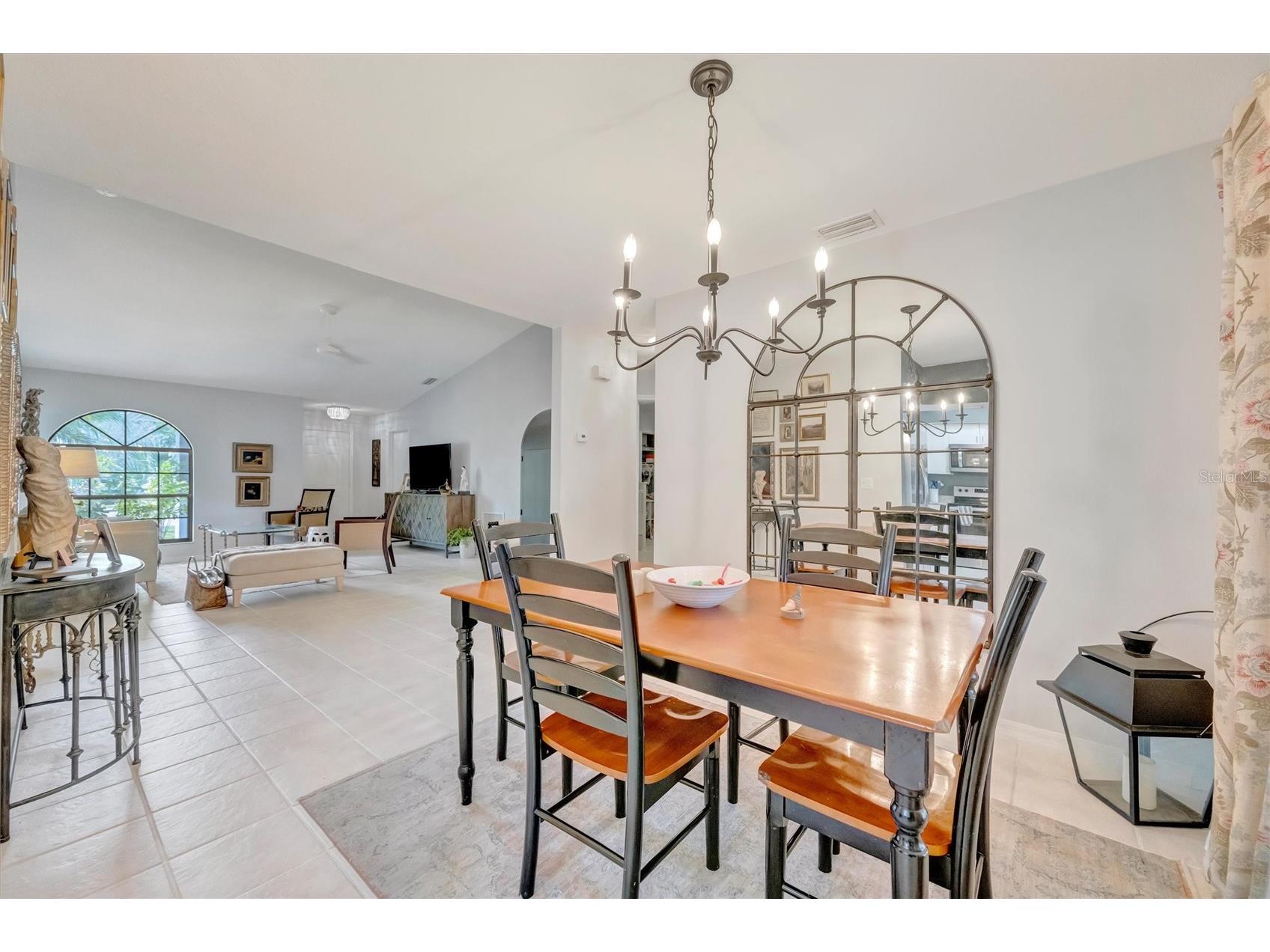5872 Pauma Court Sarasota FL 34232 A4694714 image22