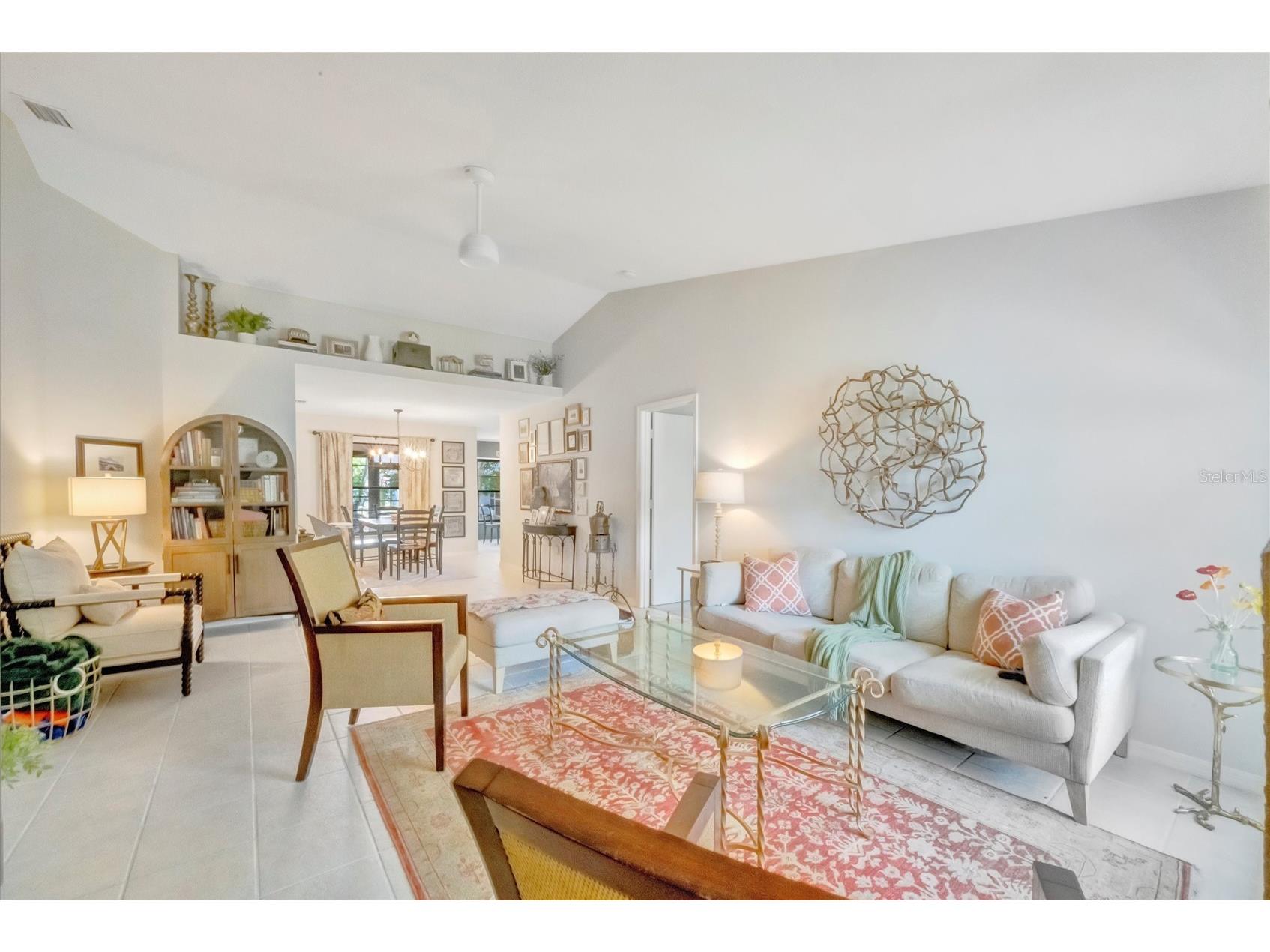 5872 Pauma Court Sarasota FL 34232 A4694714 image3