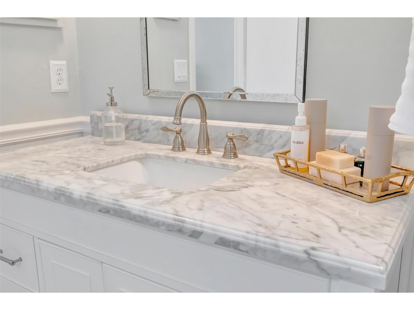 5872 Pauma Court Sarasota FL 34232 A4694714 image34
