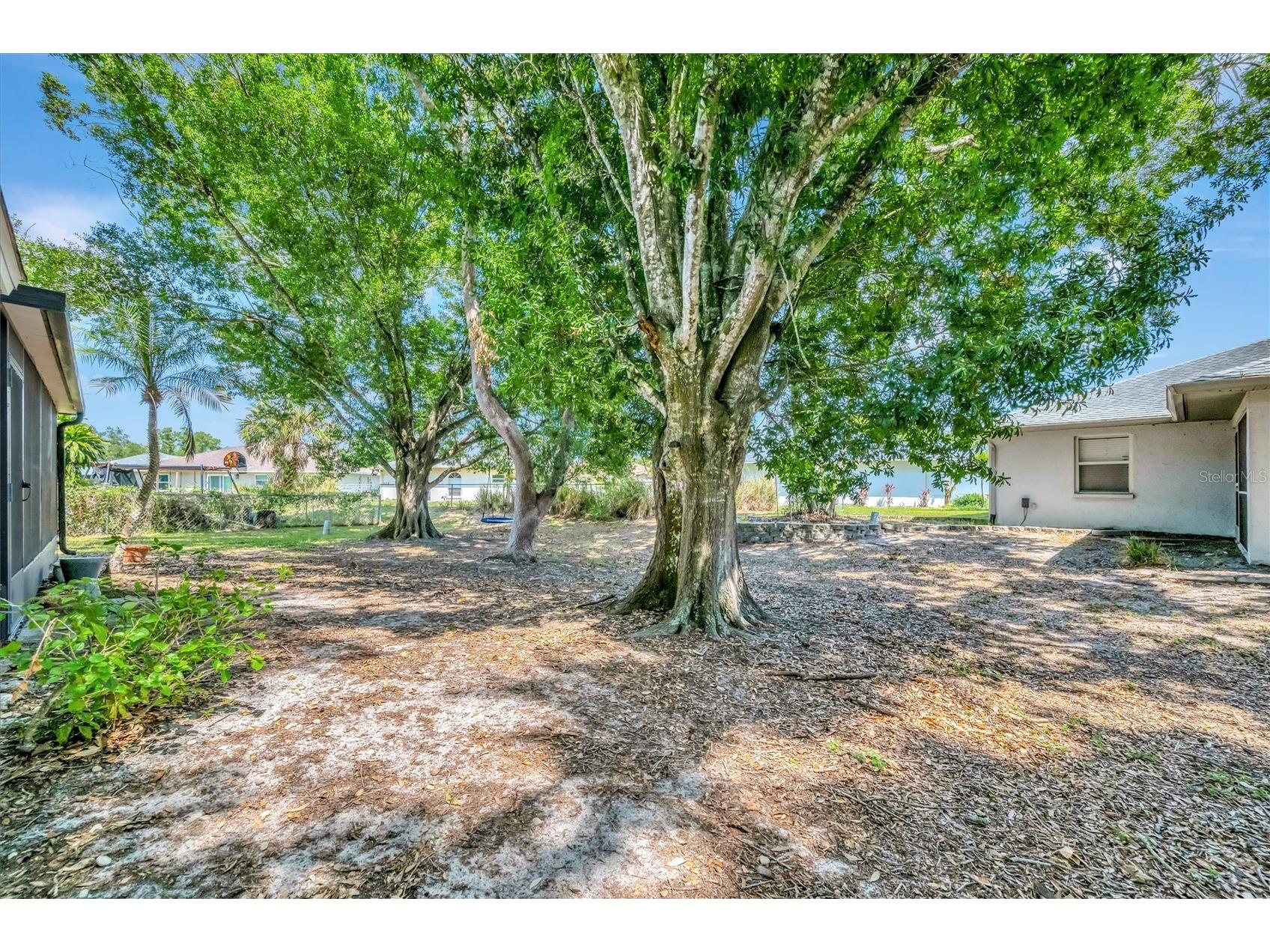 5872 Pauma Court Sarasota FL 34232 A4694714 image36