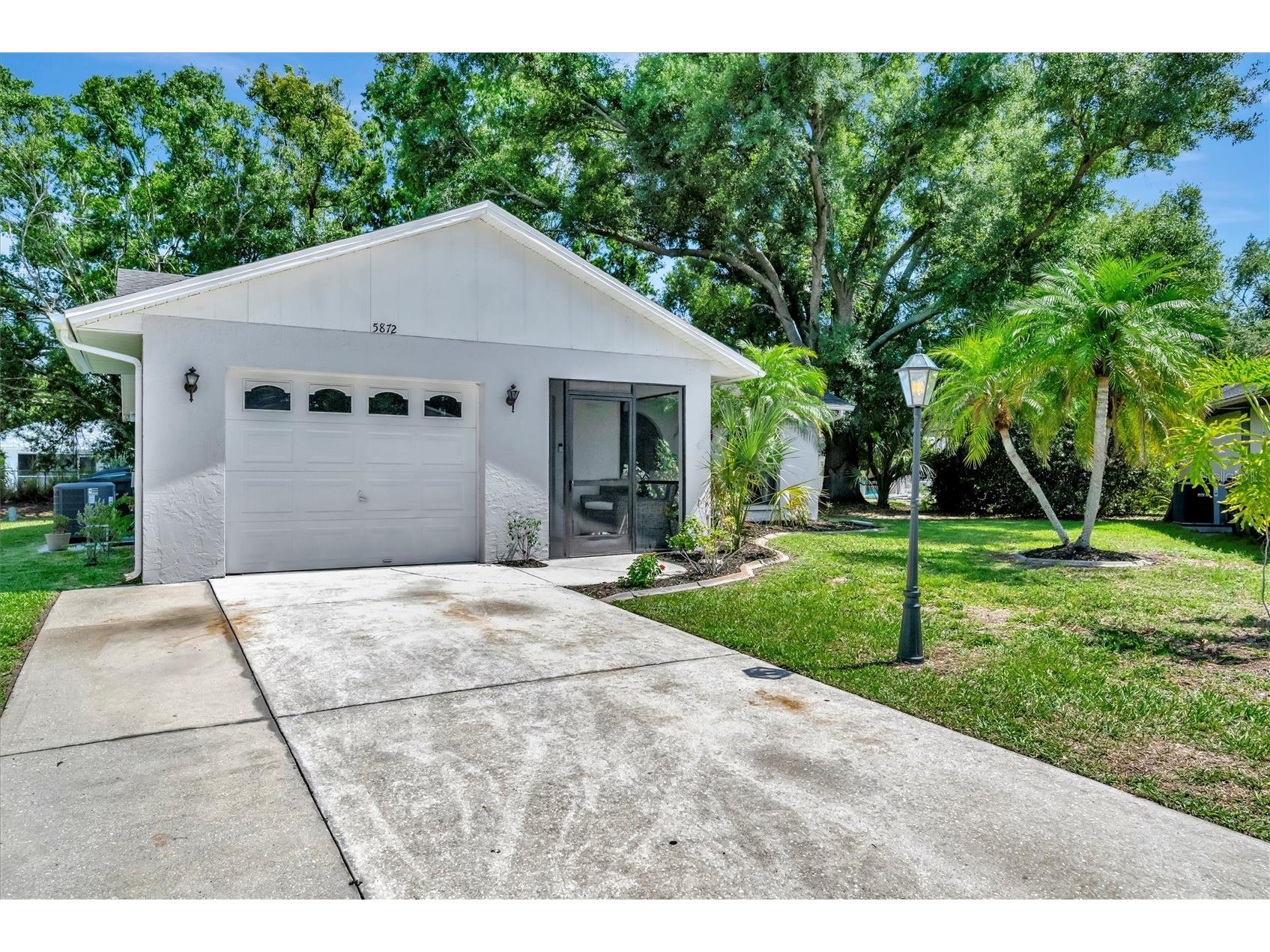 5872 Pauma Court Sarasota FL 34232 A4694714 image42