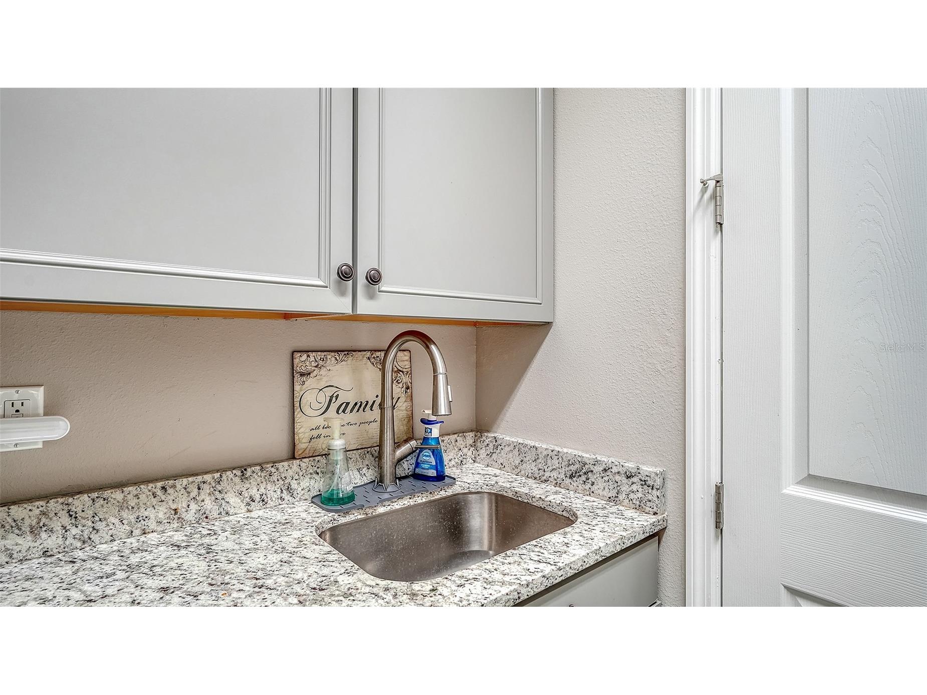 5873 Anise Drive Sarasota FL 34238 A4698161 image38