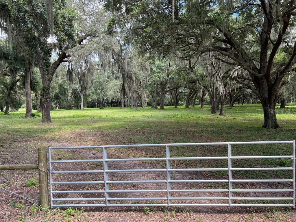 5873 SE 22nd Drive Bushnell FL 33513 G5086579 image1