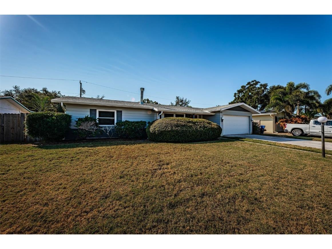 5874 27th Terrace N Saint Petersburg FL 33710 TB8450449 image1