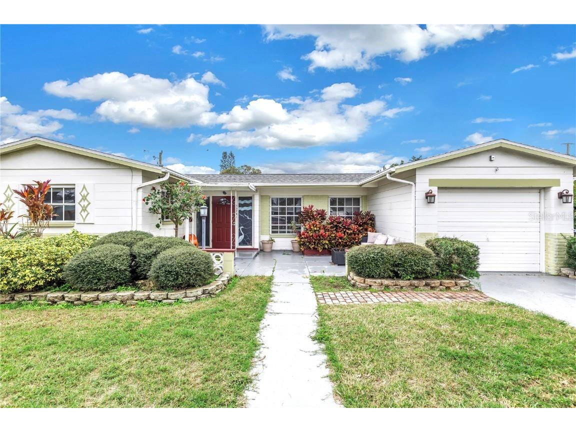 5874 33rd Avenue N Saint Petersburg FL 33710 U8226688 image1