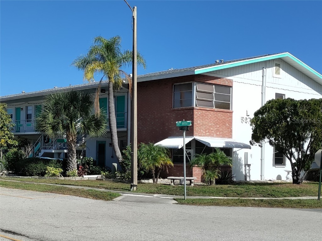 5875 21st Street N #9 Saint Petersburg FL 33714 T3495342 image1