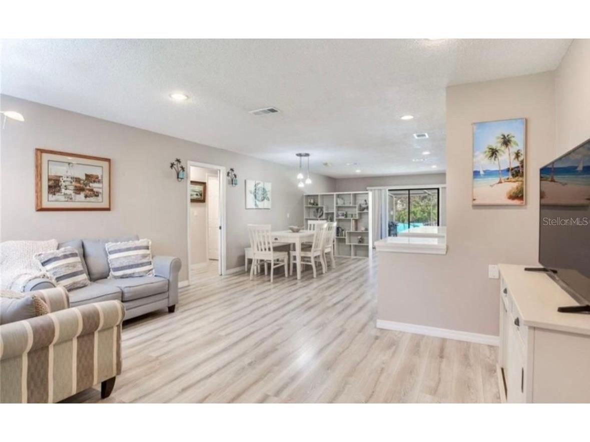5875 Bay Pines Lakes Boulevard Saint Petersburg FL 33708 TB8497057 image3