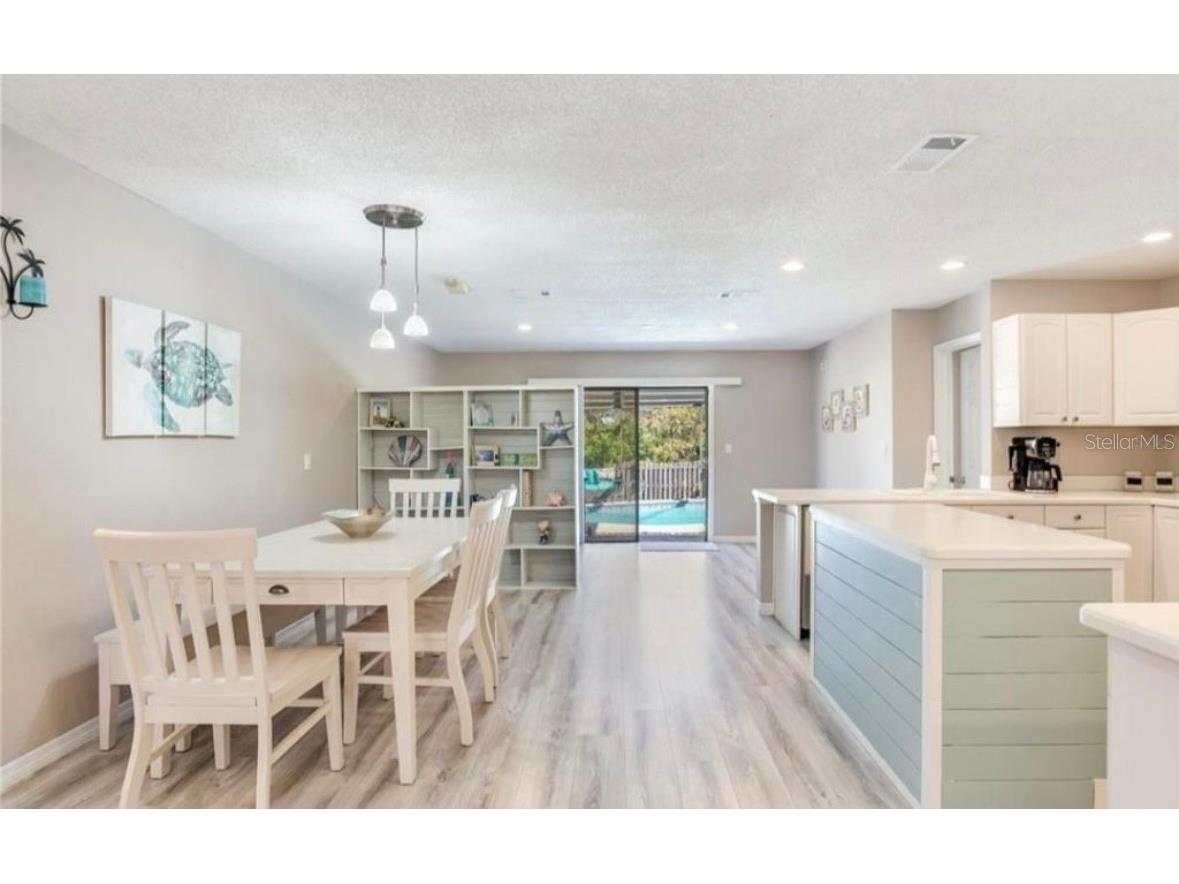 5875 Bay Pines Lakes Boulevard Saint Petersburg FL 33708 TB8497057 image5