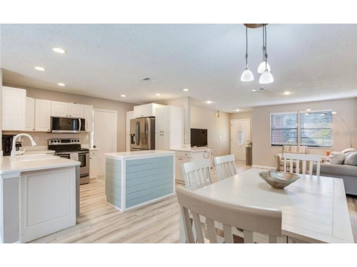 5875 Bay Pines Lakes Boulevard Saint Petersburg FL 33708 TB8497057 image6