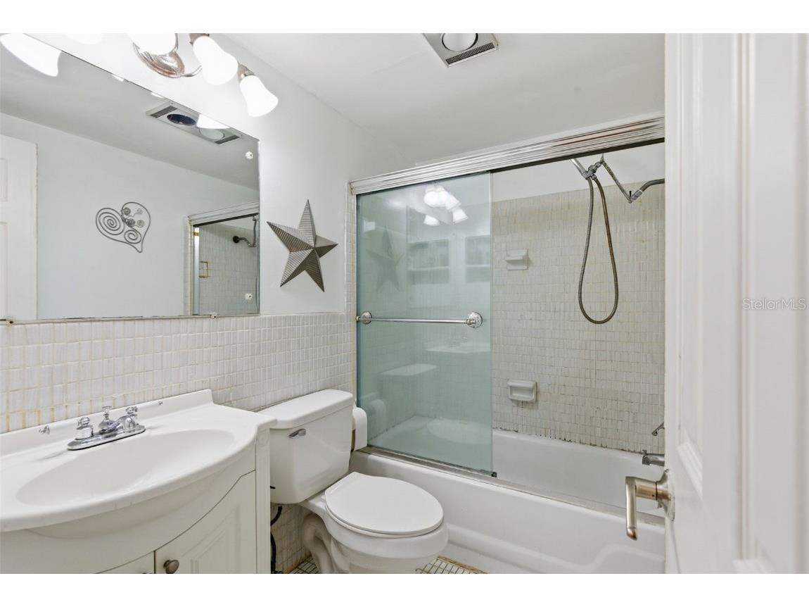 5876 21st Street N #5 Saint Petersburg FL 33714 TB8452711 image11