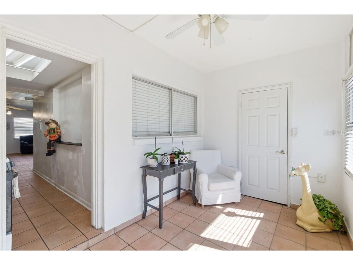 5876 21st Street N #5 Saint Petersburg FL 33714 TB8452711 image3